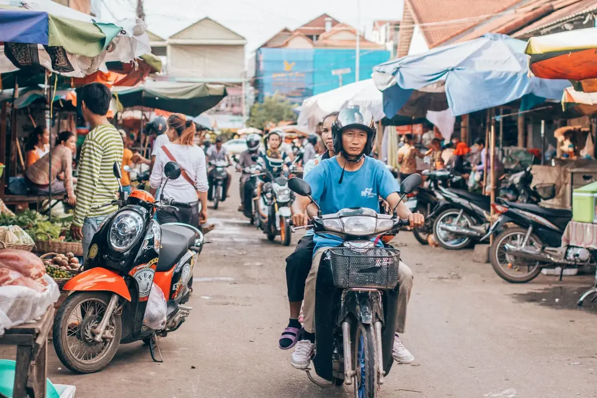 A walk through the back streets where locals eat