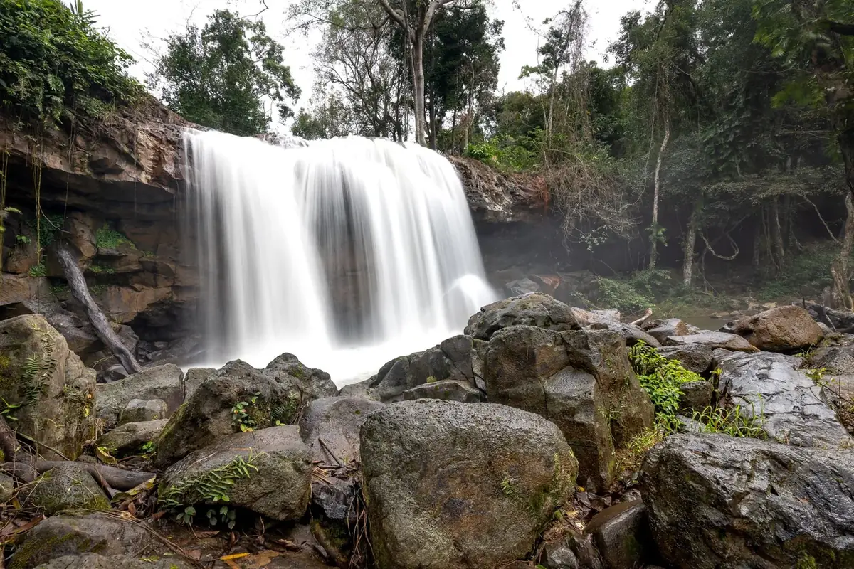 Lunch near the falls, then a swim under the Kulen waterfall